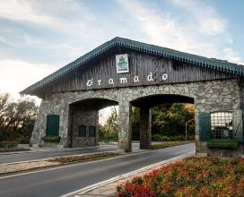 Imagem de um dia bonito e ensolarado em Gramado